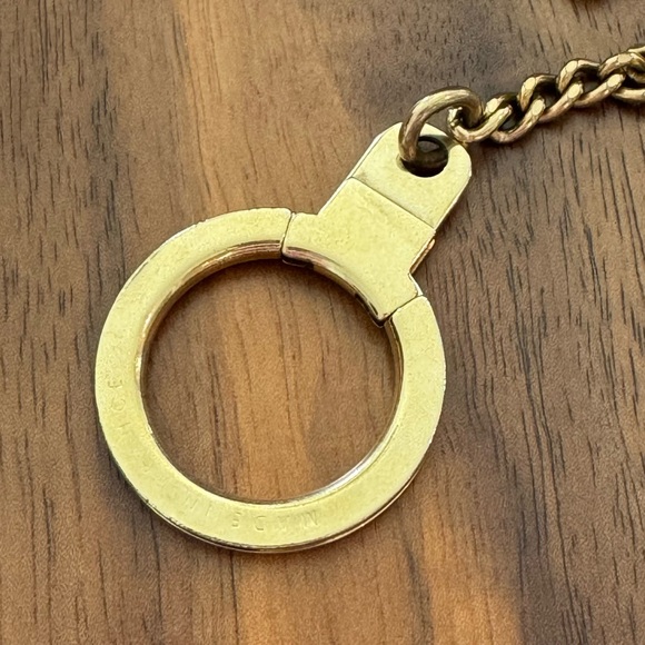 Louis Vuitton 30cm Extender Chain in Gold Tone - Picture 6 of 12